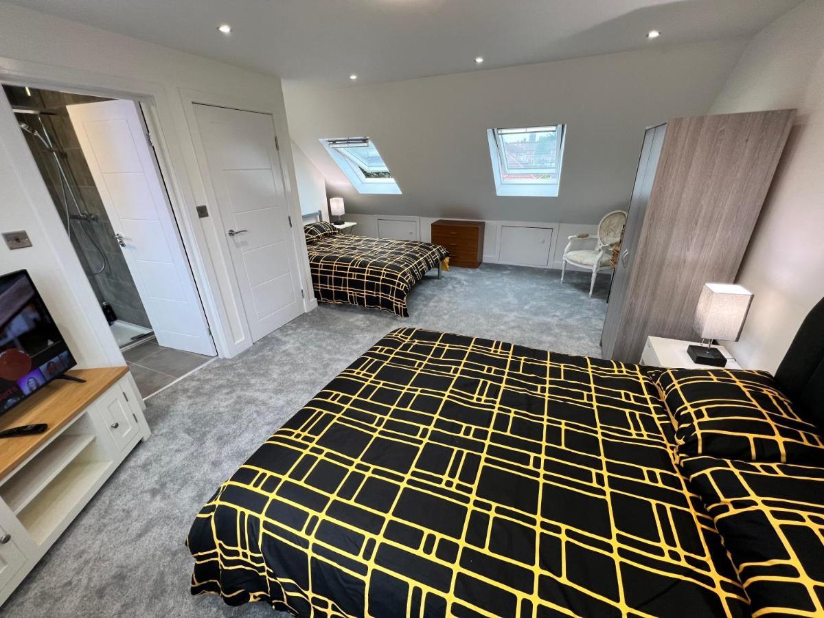 伦敦Wembley Stadium 5 Star Brand New Luxury Sleeps 14 With Parking别墅 外观 照片