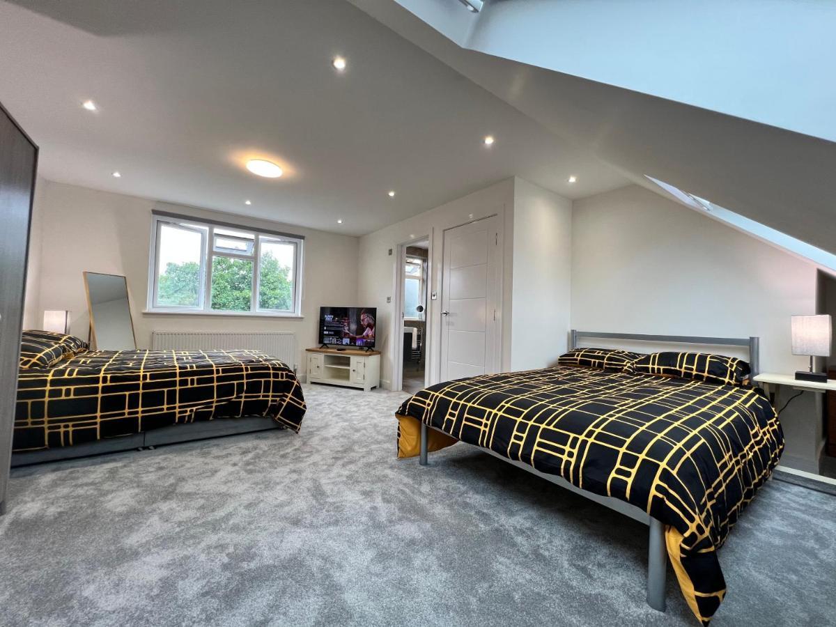伦敦Wembley Stadium 5 Star Brand New Luxury Sleeps 14 With Parking别墅 外观 照片