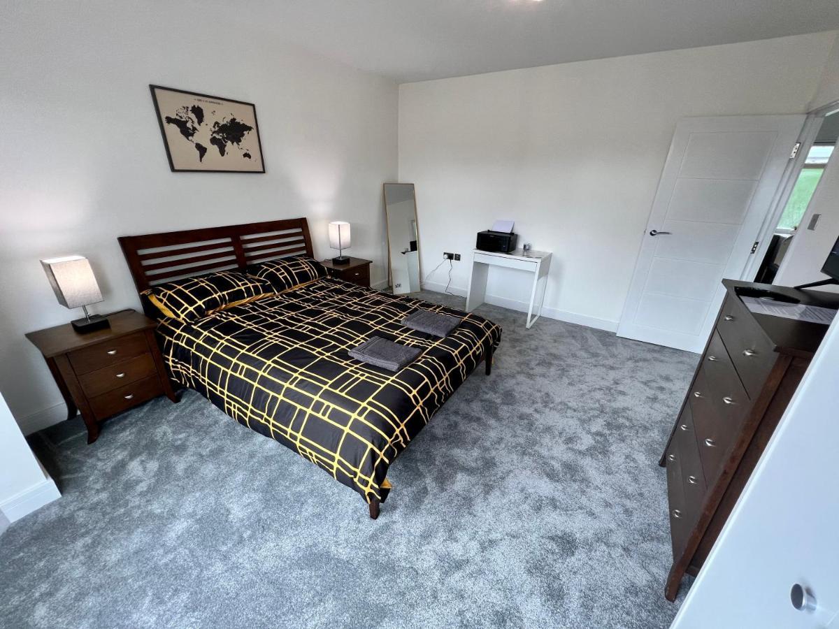 伦敦Wembley Stadium 5 Star Brand New Luxury Sleeps 14 With Parking别墅 外观 照片